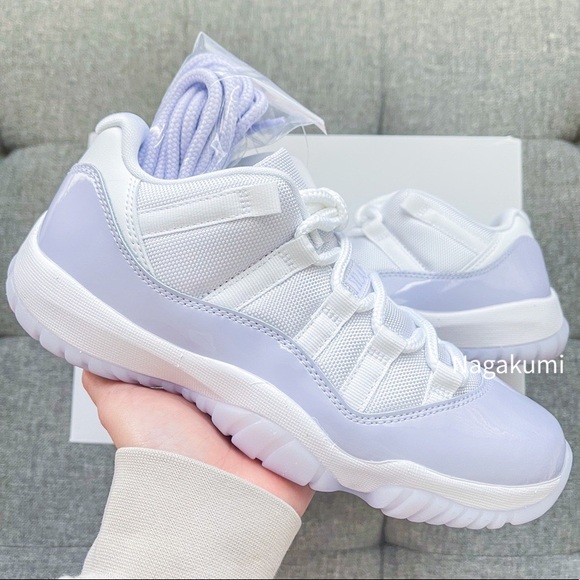 💜🤍 Women’s air Jordan 11 retro low pure violet shoes - Picture 2 of 4